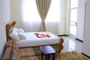 Avi Guest house
